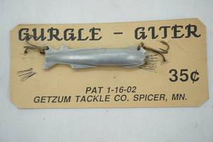 lot 104 image: Vintage Gurgle-Giter Getzum Tackle Co. Spicer MN