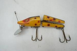 lot 113 image: Vintage Heddon Scissor Tail Fishing Lure