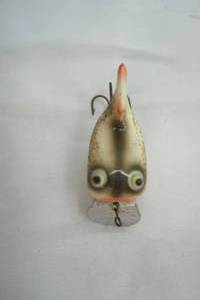 lot 121 image: Vintage Heddon High Tail Fishing Lure