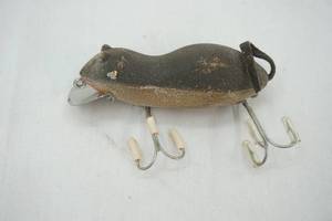 lot 130 image: Vintage Heddon Meadow Mouse Fishing Lure