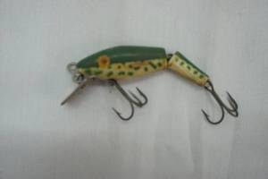 lot 140 image: Vintage L&S jointed minnow Fishing Lure