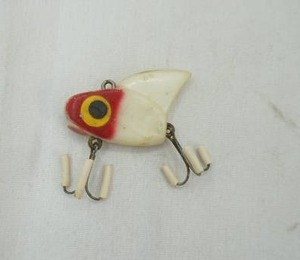 lot 144 image: Vintage Lazy Ike Demon Shark IkeSnail Shark 245 Fishing Lure