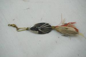 lot 157 image: Vintage Pflueger Fluted Bulldog
