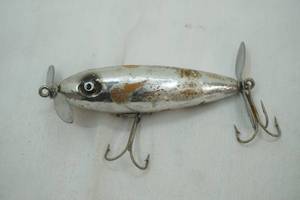 lot 174 image: Vintage South Bend Walleye Fishing Lure