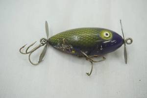 lot 180 image: Vintage Creek Shur-Strike Petite Spinner Fishing Lure