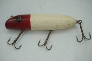 lot 193 image: Vintage South Bend Bass-Oreno Fishing Lure