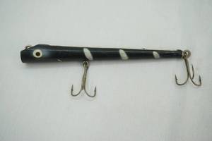 lot 204 image: Vintage Fishing Lure Pencil Plug