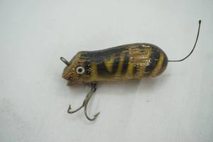 lot 245 image: Vintage Creek Chub mouse lure