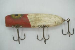 lot 269 image: Vintage South Bend Whiting Fishing lure