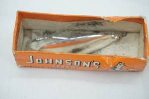 lot 273 image: Vintage Johnson silver Minnow Lure