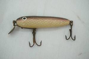 lot 277 image: Vintage wood lure