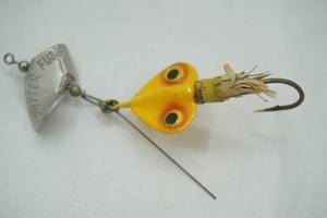 lot 279 image: Vintage Sputter Fuss Lure