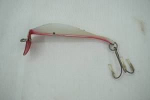 lot 282 image: Vintage The Musky Champ Fishing Lure, metal