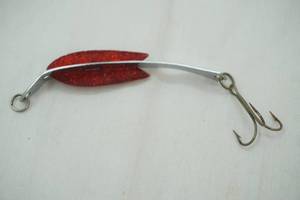 lot 285 image: Multi Wag fishing lure