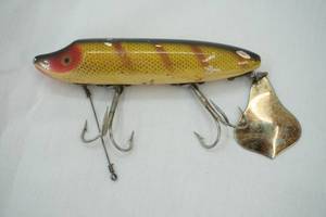lot 298 image: Vintage Heddon Flap tail lure