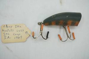 lot 13 image: Vintage Fishing Lure Chus Ike
