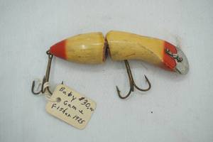 lot 19 image: Heddon Baby Gamefisher 1925