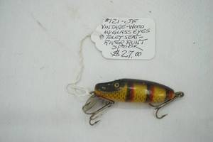 lot 30 image: Vintage Heddon River Runt Spook Floating Fishing Lure