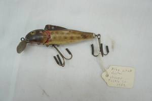 lot 40 image: Vintage King Chub Jointed Chicago Tackle Co. 1952