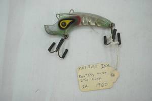 lot 43 image: Vintage Skitter Ike Kautzky Lazy Ike Corp. IA 1960