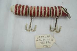 lot 44 image: Vintage Glowurm Lure by Oliver and Gruber 1920
