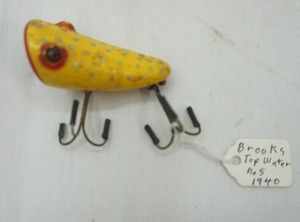 lot 45 image: Vintage Brooks Top Water No. 5 1940 Fishing Lure