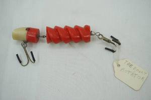 lot 46 image: Vintage Dolly Rotator Red & White Fishing Lure