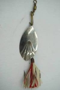lot 305 image: Vintage G.M. Skinner Fishing Lure