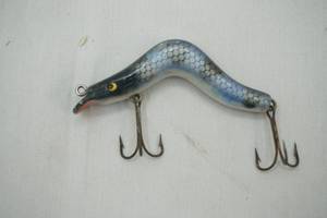 lot 308 image: Vintage Pulver Riser Fishing Lure