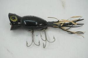 lot 309 image: Vintage Hula Popper Fishing Lure