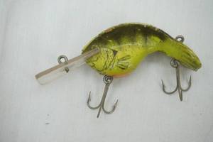 lot 320 image: Vintage Action Lure Cobra Fishing Lure