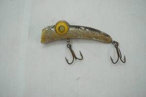 lot 322 image: Vintage Rabble Rouser Fishing Lure 1970s