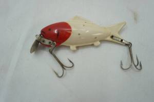 lot 329 image: Vintage Paul Bunyan Red Head Minnow