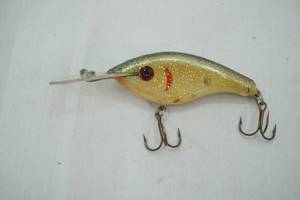 lot 331 image: Vintage Crankbait Fishing Lure