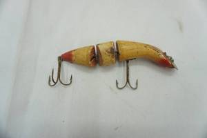 lot 333 image: Vintage Heddon Gamefisher Lure