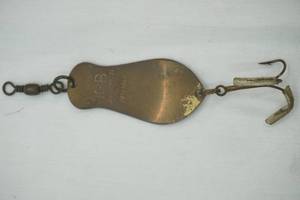 lot 354 image: Vintage K-B Spoon Lure