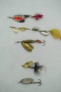 lot 394 image: Vintage Spinnerbait Fishing Lures 4ct