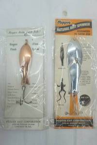 lot 416 image: Vintage Hugger Finn Spoon Lure & Natural Bait Spinner in packaging 2ct