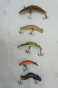 lot 437 image: Vintage Fishing Lure Lot 5ct