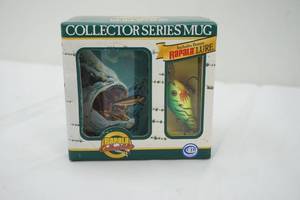lot 462 image: Rapala Mug and lure set
