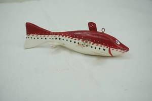 lot 479 image: Vintage ice spearing decoy
