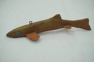 lot 484 image: Vintage Ice spearing decoy