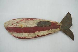 lot 487 image: Vintage Ice spearing decoy