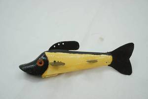 lot 491 image: Vintage Ice spearing decoy