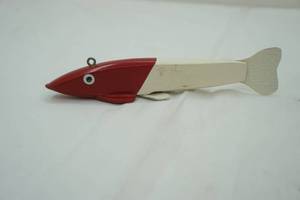lot 504 image: Vintage Ice spearing decoy