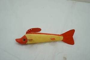 lot 508 image: Vintage Ice spearing decoy