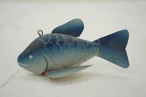 lot 515 image: Vintage Ice spearing decoy
