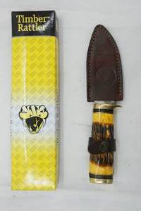 lot 534 image: NEW Timber Rattler 3.5 hunting knife and leather belt sheath