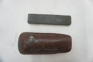 lot 540 image: 3.5 Conditioning Stone and Sheath