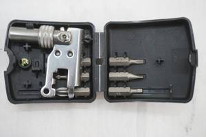 lot 543 image: Leatherman Tool Adaptor Kit